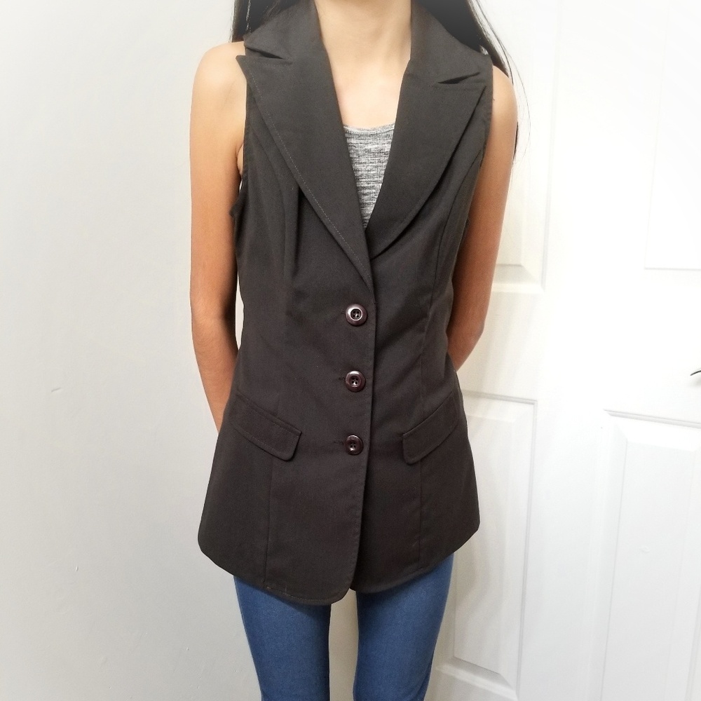 LVL X Vest with collar  S